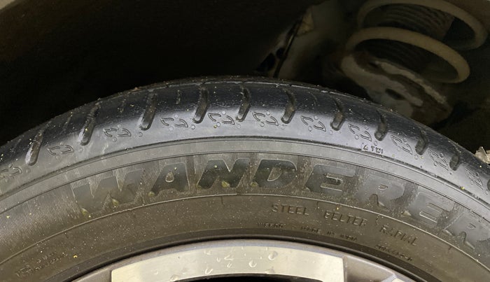 2022 Skoda KUSHAQ STYLE 1.5L TSI MT, Petrol, Manual, 15,817 km, Right Front Tyre Tread