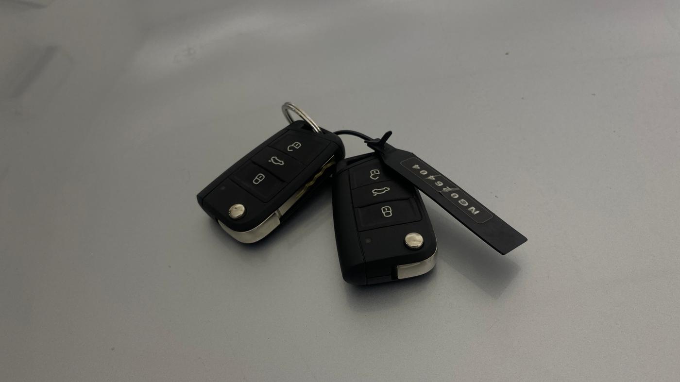 2022 Skoda KUSHAQ STYLE 1.5L TSI MT, Petrol, Manual, 15,817 km, Key Close Up