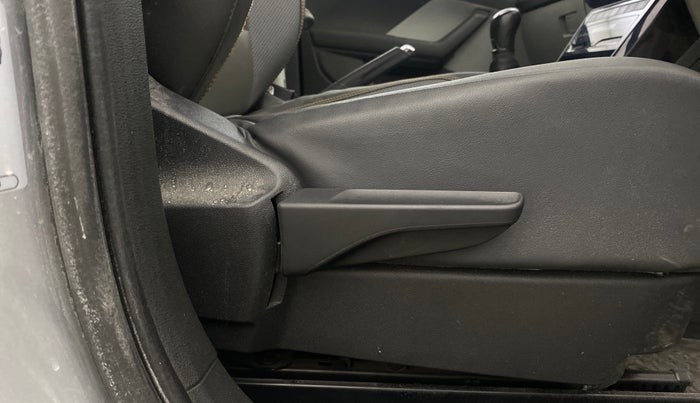 2022 Skoda KUSHAQ STYLE 1.5L TSI MT, Petrol, Manual, 15,817 km, Driver Side Adjustment Panel