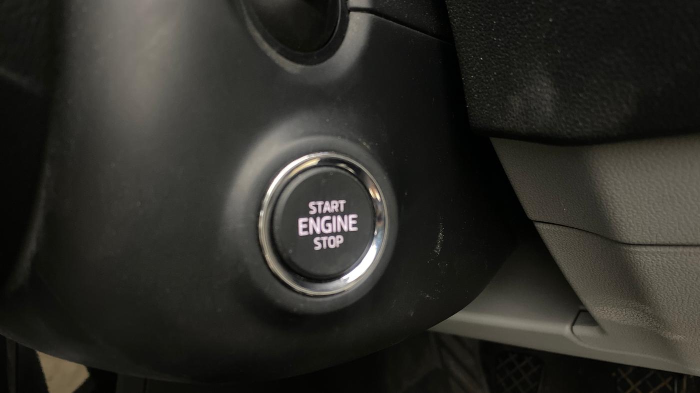 2022 Skoda KUSHAQ STYLE 1.5L TSI MT, Petrol, Manual, 15,817 km, Keyless Start/ Stop Button