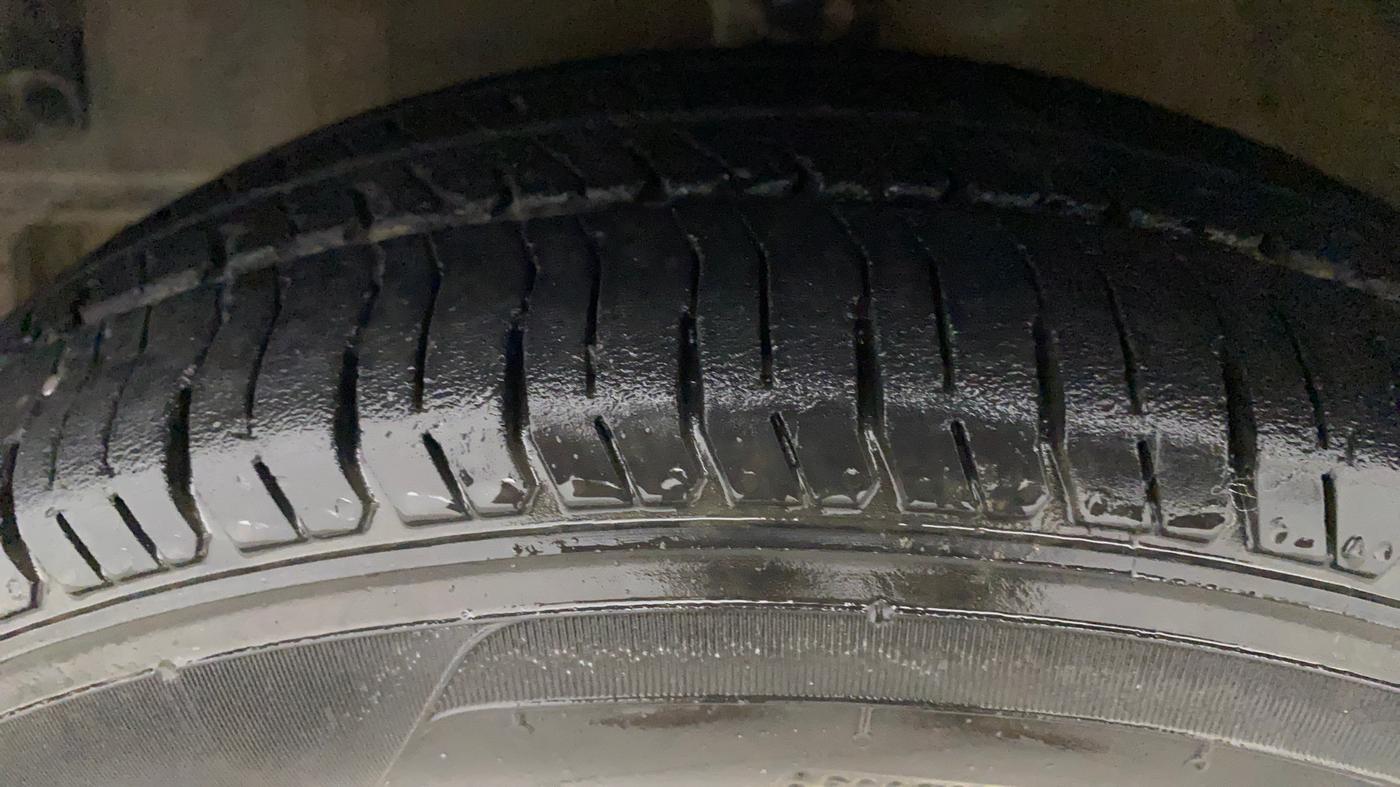 2018 Hyundai Eon ERA +, Petrol, Manual, 67,563 km, Left Front Tyre Tread