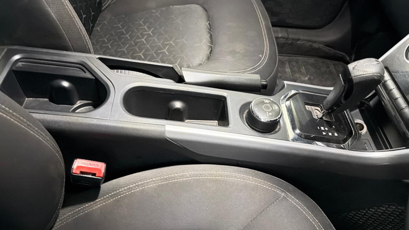 2020 Tata NEXON XMA SUNROOF PETROL, Petrol, Automatic, 97,487 km, Gear Lever
