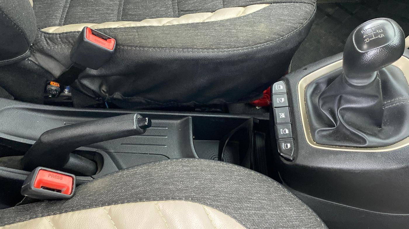 2019 Hyundai NEW SANTRO SPORTZ CNG, CNG, Manual, 63,793 km, Gear Lever