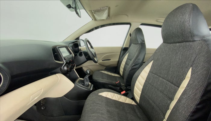2019 Hyundai NEW SANTRO SPORTZ CNG, CNG, Manual, 63,793 km, Right Side Front Door Cabin
