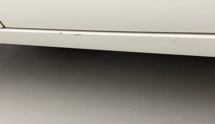 2017 Maruti Baleno ALPHA CVT PETROL 1.2, Petrol, Automatic, 32,306 km, Right running board - Minor scratches