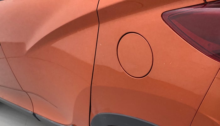 2016 Mahindra Kuv100 K8 6 STR, Petrol, Manual, 61,322 km, Left quarter panel - Slightly dented