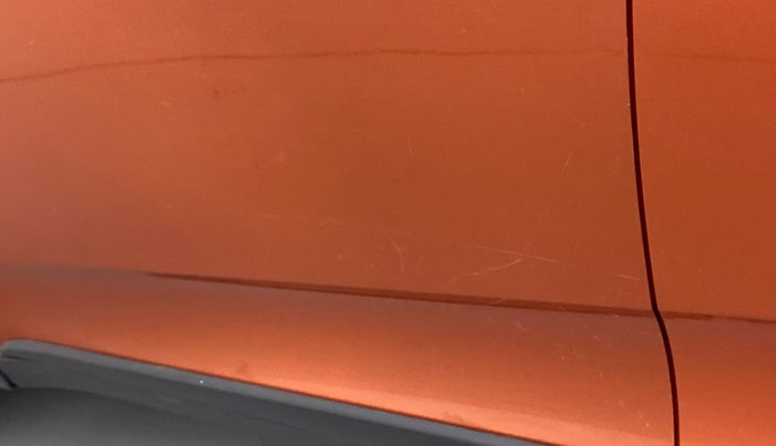 2016 Mahindra Kuv100 K8 6 STR, Petrol, Manual, 61,322 km, Front passenger door - Minor scratches