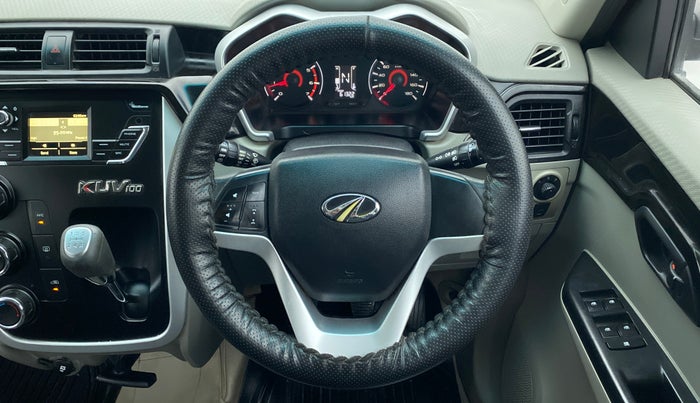 2016 Mahindra Kuv100 K8 6 STR, Petrol, Manual, 61,322 km, Steering Wheel Close Up