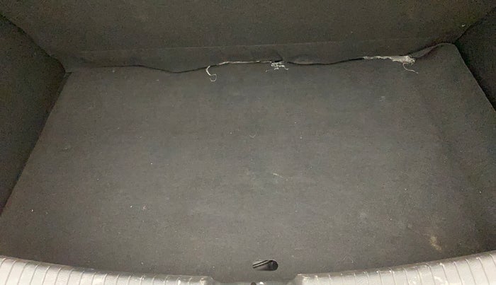 2018 Hyundai Grand i10 MAGNA 1.2 KAPPA VTVT, Petrol, Manual, 18,860 km, Boot Inside