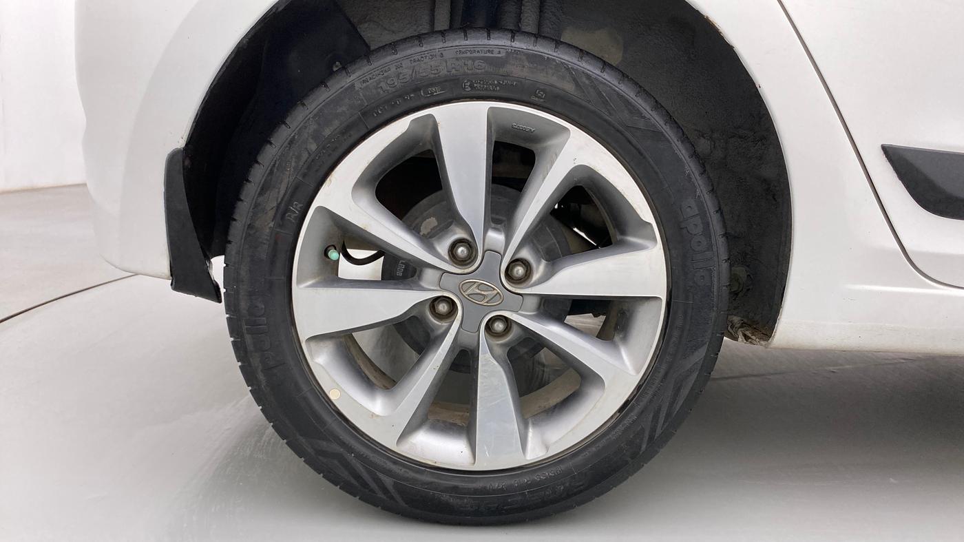 2016 Hyundai Elite i20 ASTA 1.2, Petrol, Manual, 41,011 km, Right Rear Wheel