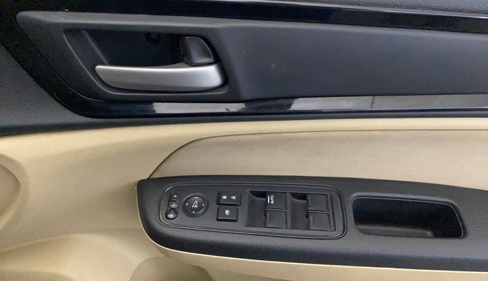 2018 Honda Amaze 1.2L I-VTEC S CVT, Petrol, Automatic, 77,052 km, Driver Side Door Panels Control