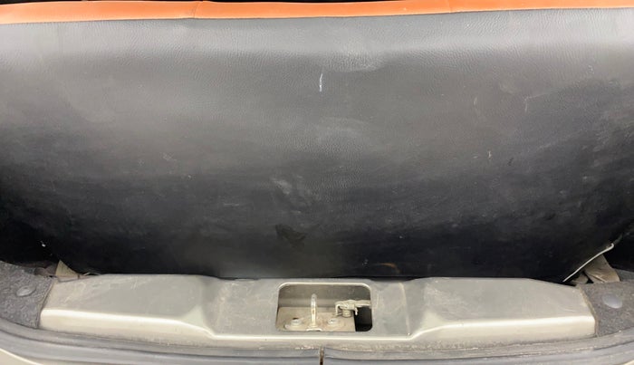 2016 Datsun Go Plus T, Petrol, Manual, 74,805 km, Boot Inside