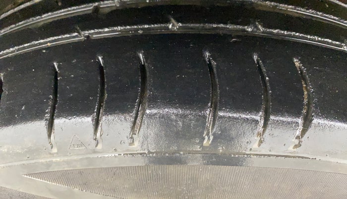 2016 Datsun Go Plus T, Petrol, Manual, 74,805 km, Left Front Tyre Tread