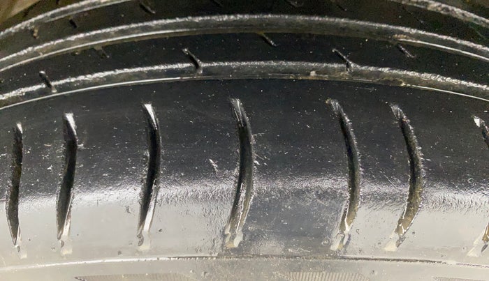 2016 Datsun Go Plus T, Petrol, Manual, 74,805 km, Right Front Tyre Tread