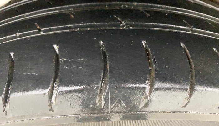 2016 Datsun Go Plus T, Petrol, Manual, 74,805 km, Right Rear Tyre Tread