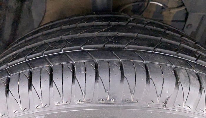 2021 Maruti Vitara Brezza ZXI+ AT SHVS, Petrol, Automatic, 3,450 km, Right Front Tyre Tread