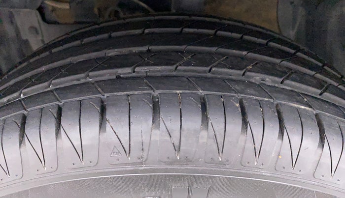 2021 Maruti Vitara Brezza ZXI+ AT SHVS, Petrol, Automatic, 3,450 km, Left Front Tyre Tread