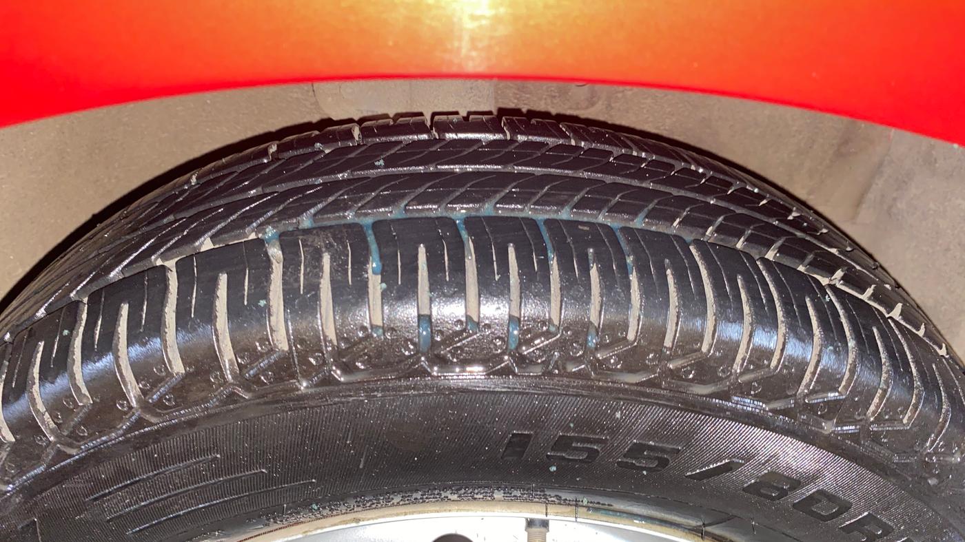 2014 Maruti Celerio LXI, Petrol, Manual, 26,646 km, Right Front Tyre Tread
