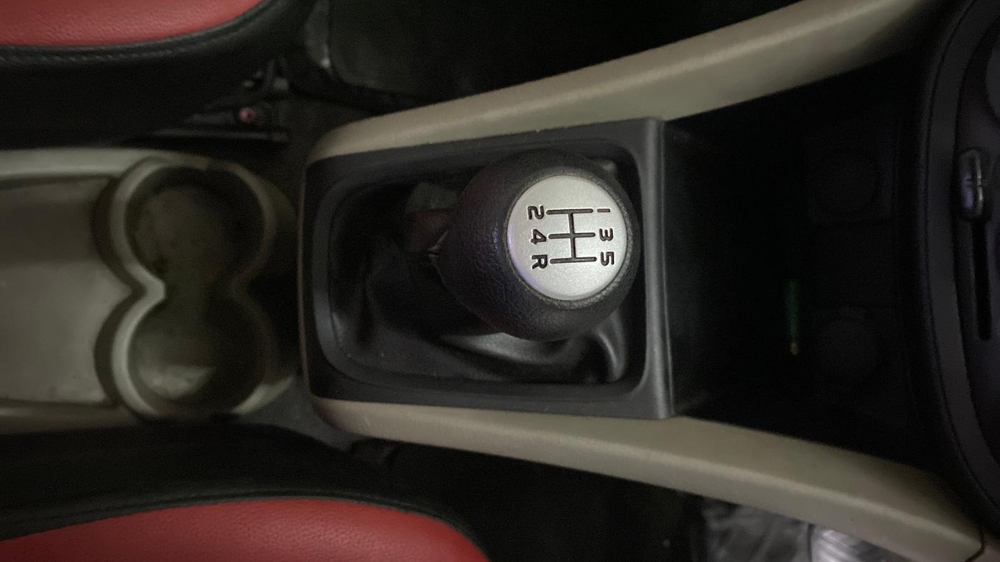 2014 Maruti Celerio LXI, Petrol, Manual, 26,646 km, Gear Lever
