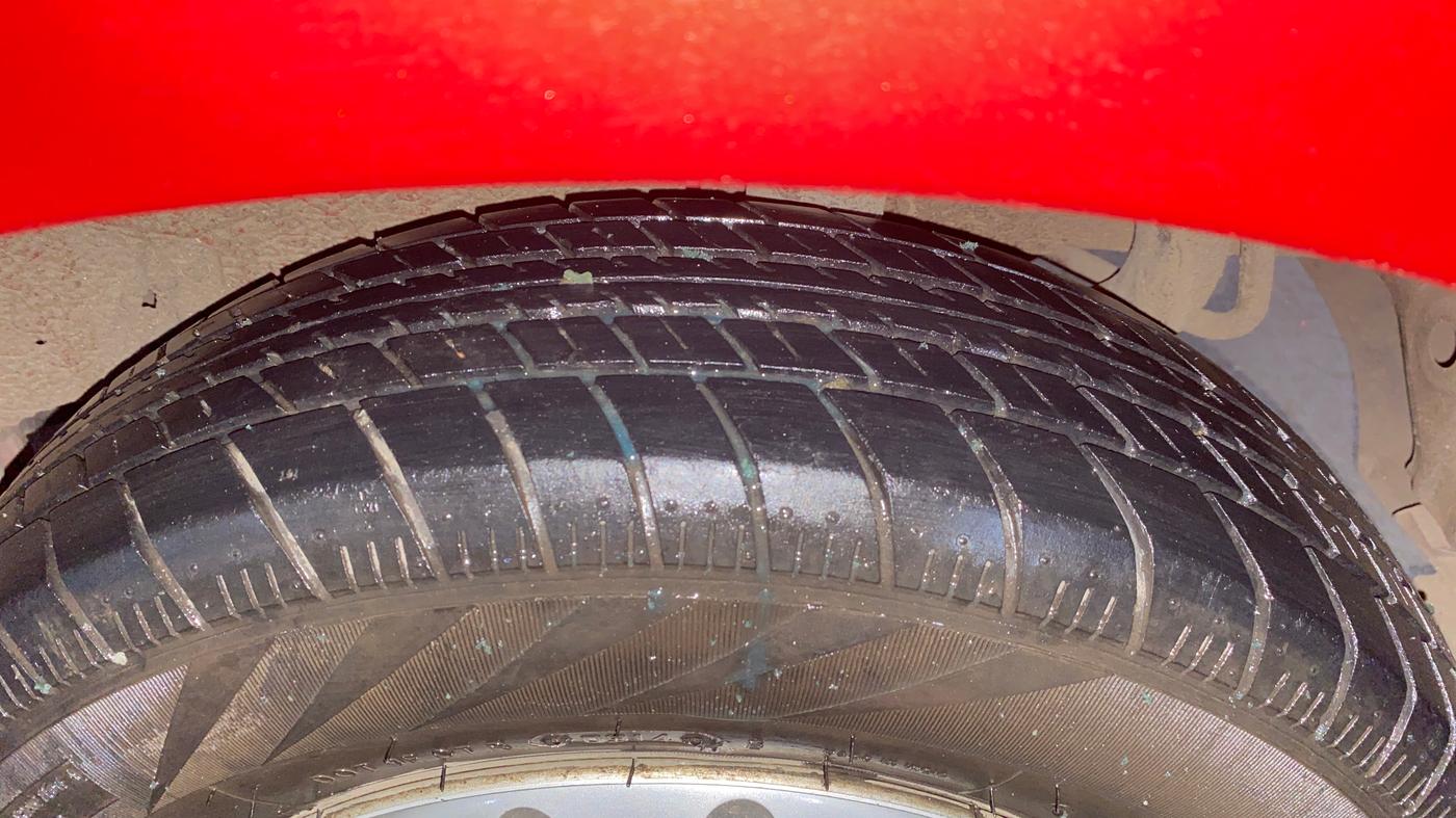 2014 Maruti Celerio LXI, Petrol, Manual, 26,646 km, Left Rear Tyre Tread