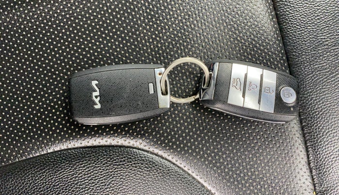 2022 KIA SONET HTX 1.5, Diesel, Manual, 79,112 km, Key Close Up