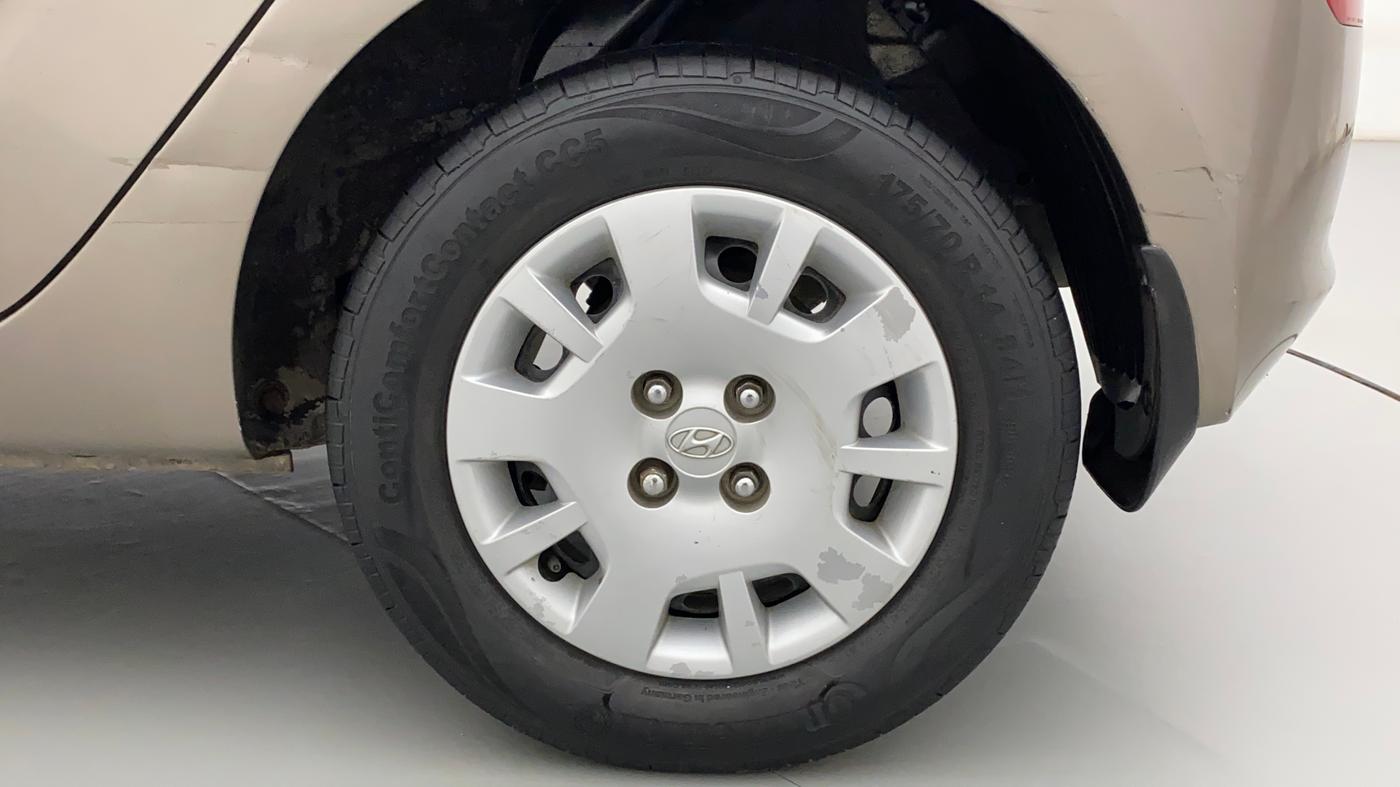 2013 Hyundai i20 MAGNA 1.4 CRDI, Diesel, Manual, 1,23,173 km, Left Rear Wheel