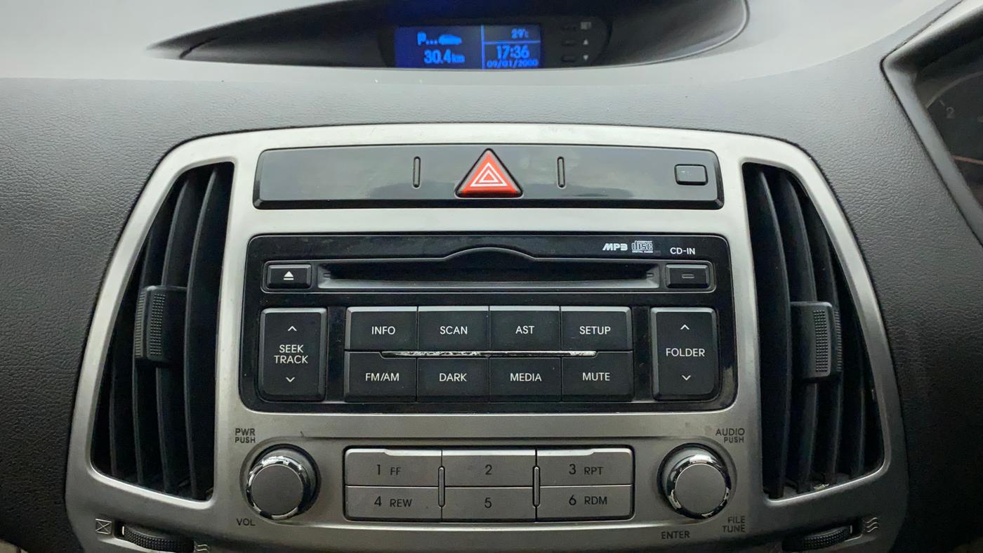 2013 Hyundai i20 MAGNA 1.4 CRDI, Diesel, Manual, 1,23,173 km, Infotainment System