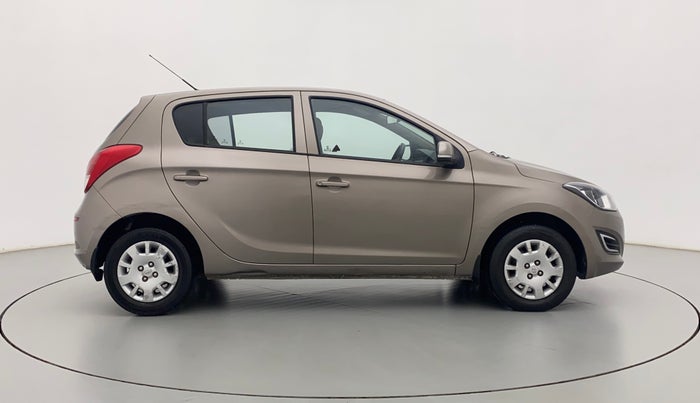 2013 Hyundai i20 MAGNA 1.4 CRDI, Diesel, Manual, 1,23,173 km, Right Side View