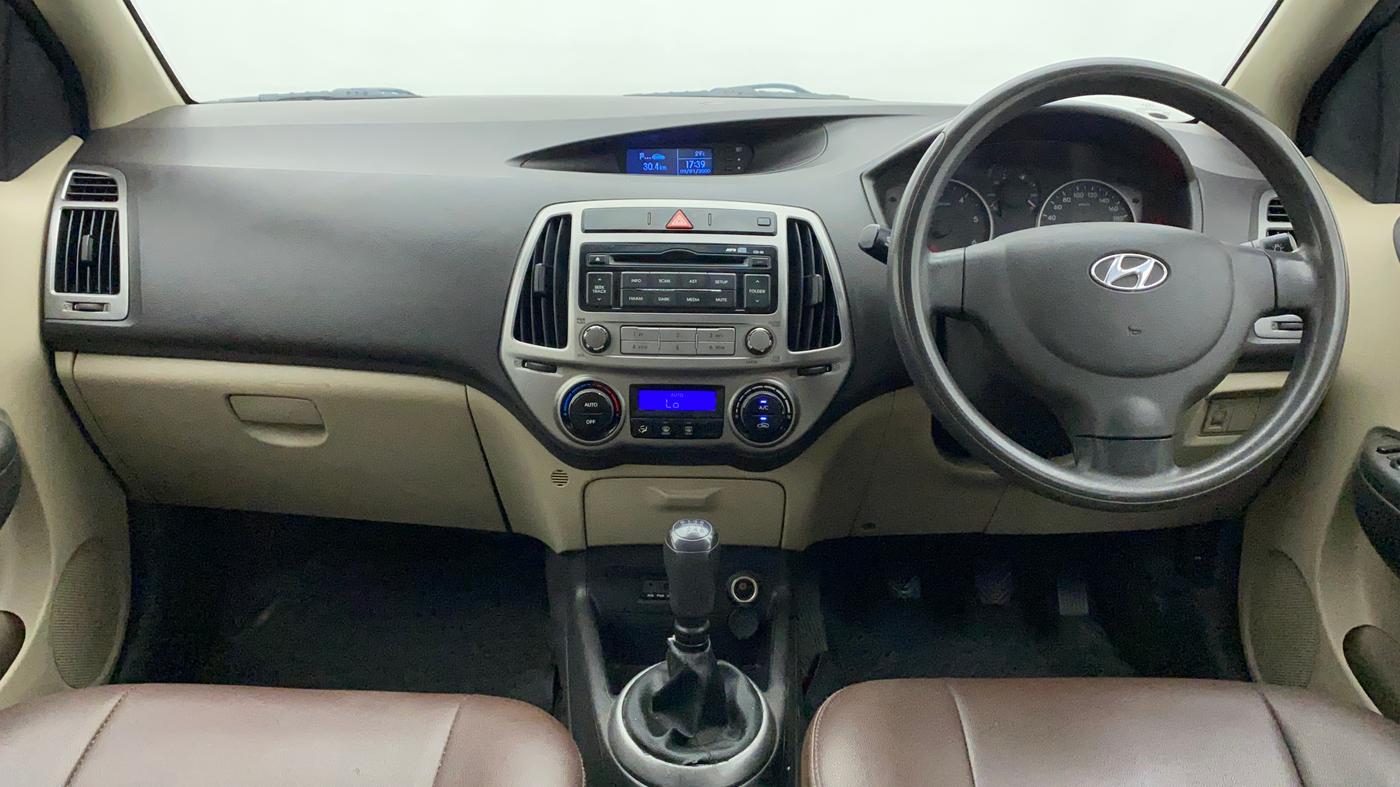 2013 Hyundai i20 MAGNA 1.4 CRDI, Diesel, Manual, 1,23,173 km, Dashboard