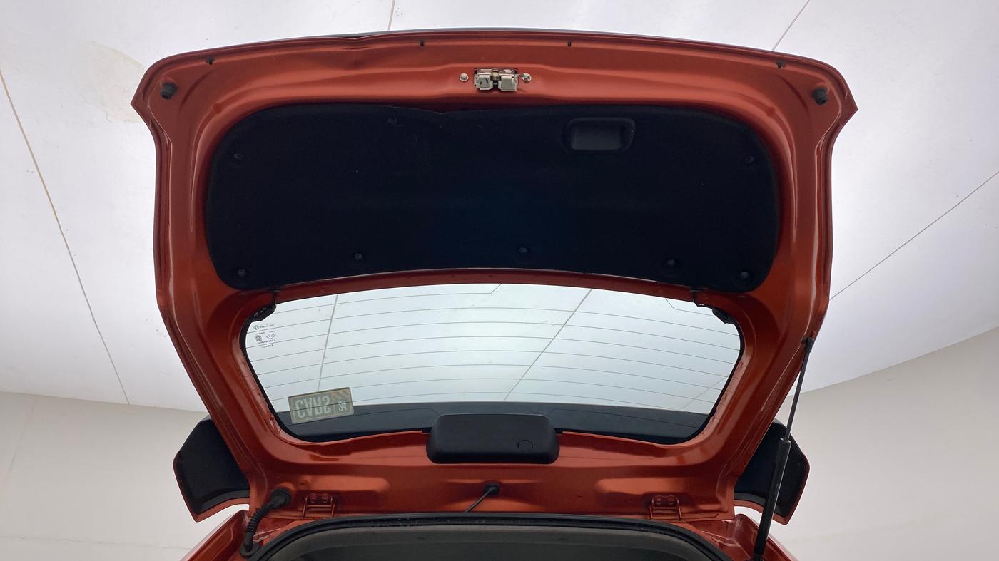 2015 Toyota Etios CROSS 1.2 G, Petrol, Manual, 28,401 km, Boot Door Open