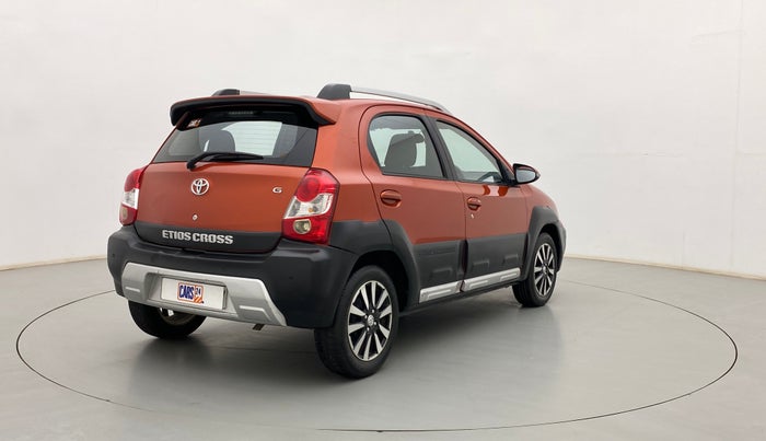 2015 Toyota Etios CROSS 1.2 G, Petrol, Manual, 28,401 km, Right Back Diagonal