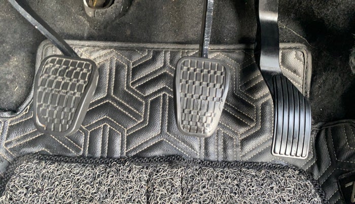 2024 Tata NEXON CREATIVE PLUS S 1.2 REVOTRON 6 MT, Petrol, Manual, 38,957 km, Pedals