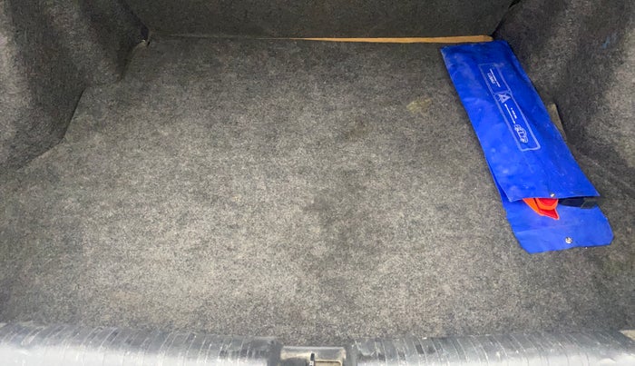 2015 Honda Amaze 1.2L I-VTEC S, Petrol, Manual, 35,479 km, Boot Inside