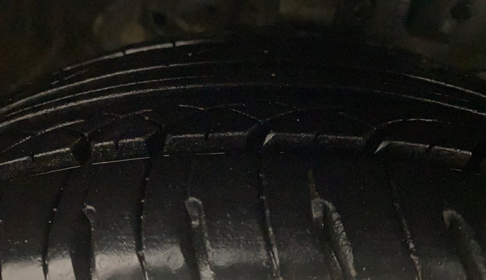 2015 Honda Amaze 1.2L I-VTEC S, Petrol, Manual, 35,479 km, Right Front Tyre Tread