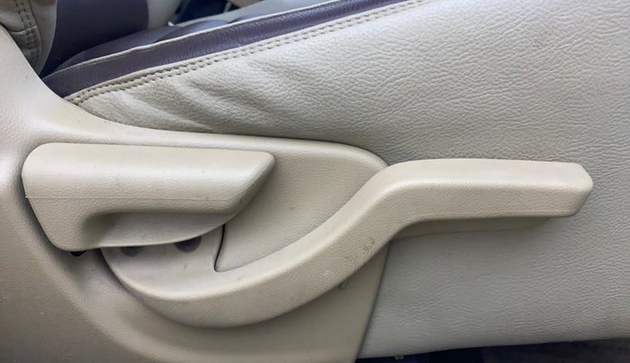 2015 Honda Amaze 1.2L I-VTEC S, Petrol, Manual, 35,479 km, Driver Side Adjustment Panel