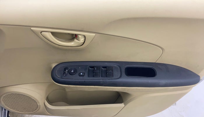 2015 Honda Amaze 1.2L I-VTEC S, Petrol, Manual, 35,479 km, Driver Side Door Panels Control