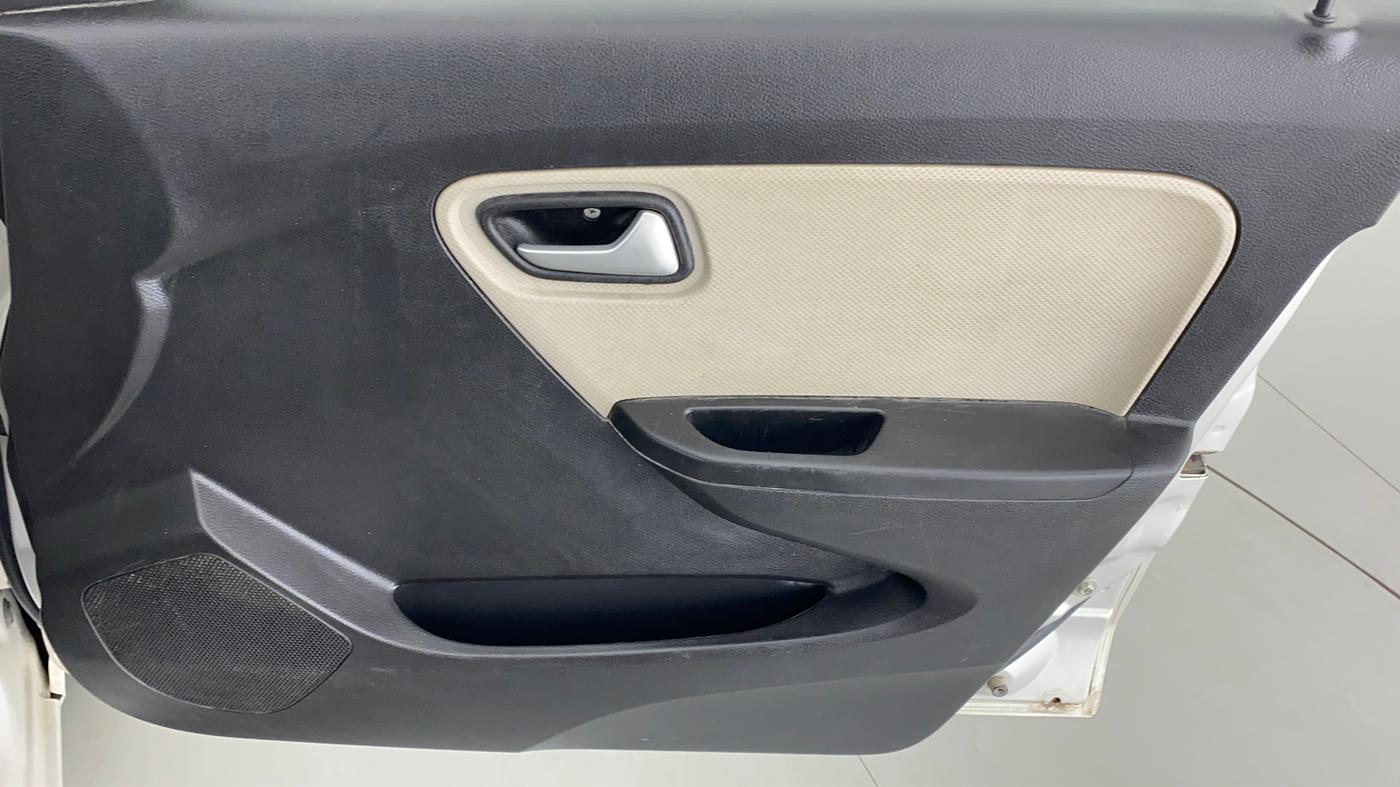 2020 Maruti Alto LXI, Petrol, Manual, 16,722 km, Driver Side Door Panels Control