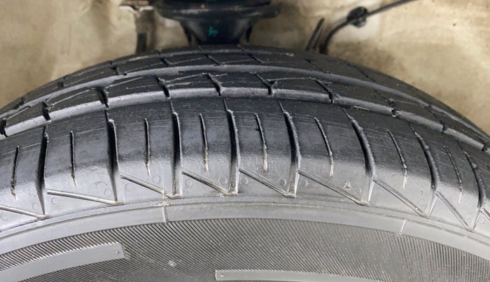 2020 Maruti Alto LXI, Petrol, Manual, 16,722 km, Right Front Tyre Tread