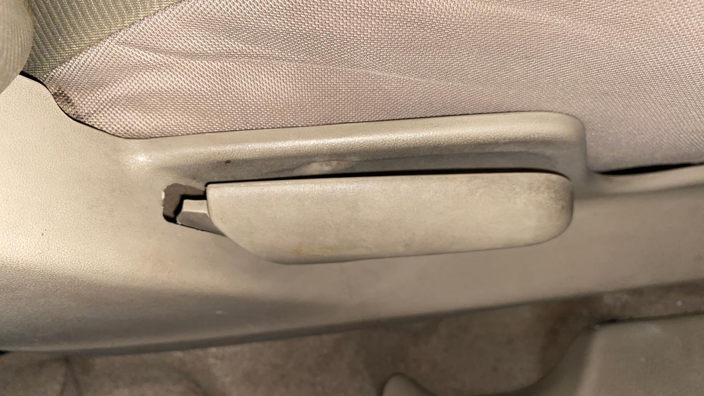 2016 Maruti Ertiga VXI, Petrol, Manual, 86,198 km, Driver Side Adjustment Panel