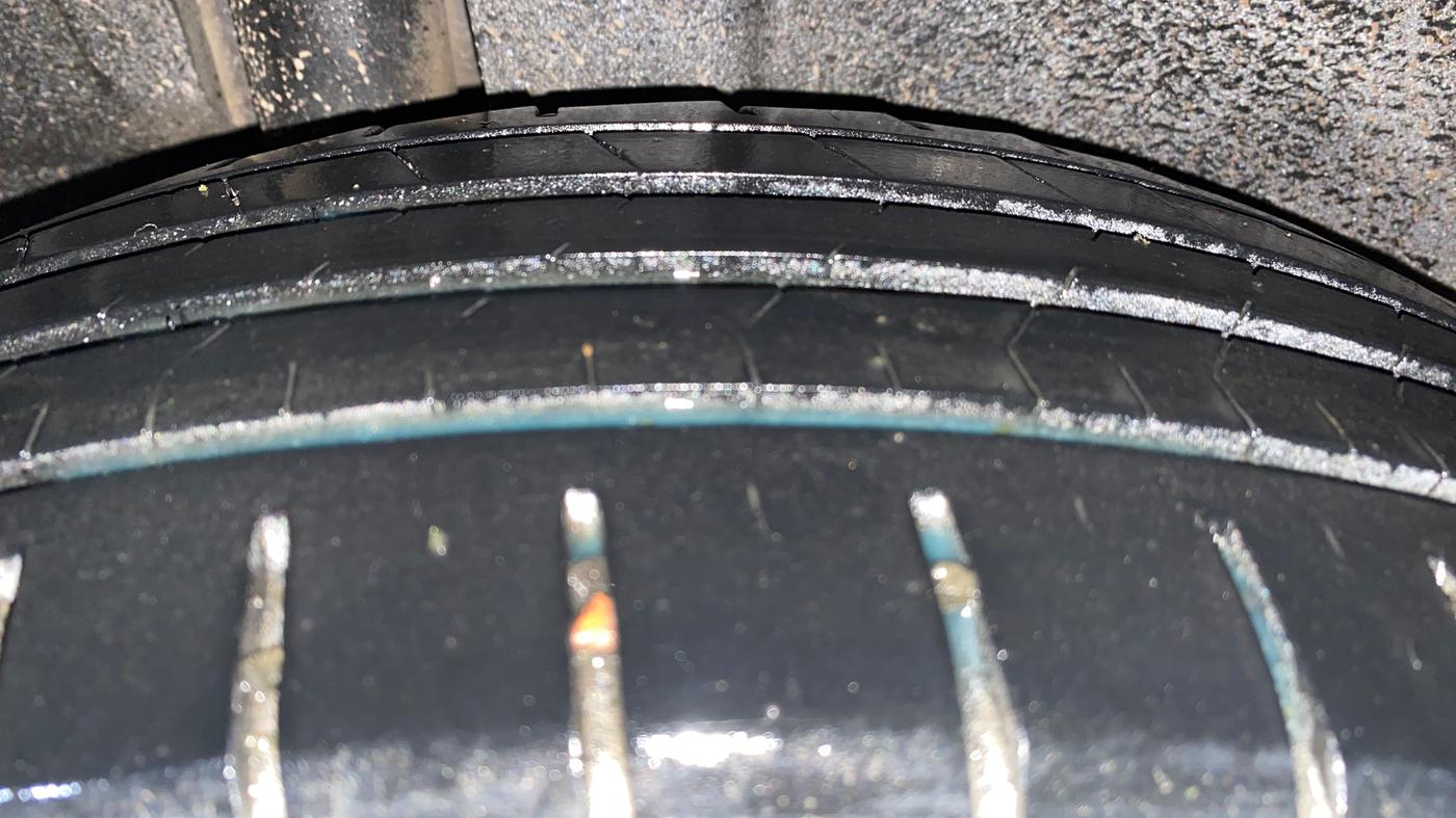 2016 Maruti Ertiga VXI, Petrol, Manual, 86,198 km, Right Rear Tyre Tread