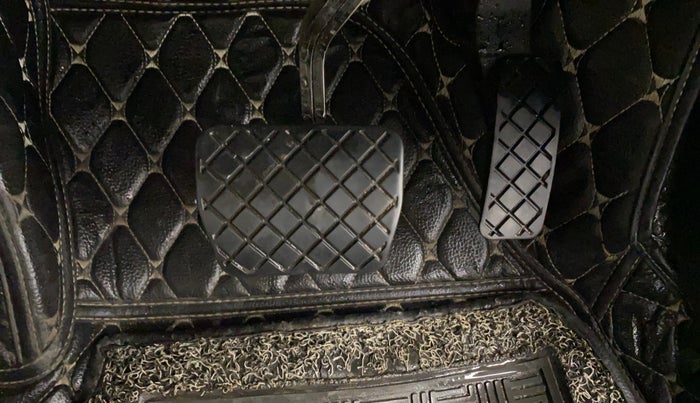 2022 Volkswagen VIRTUS HIGHLINE TSI 1.0 AT, Petrol, Automatic, 42,682 km, Pedals