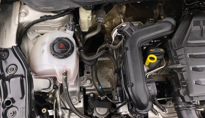 2022 Volkswagen VIRTUS HIGHLINE TSI 1.0 AT, Petrol, Automatic, 42,682 km, Engine View - Right