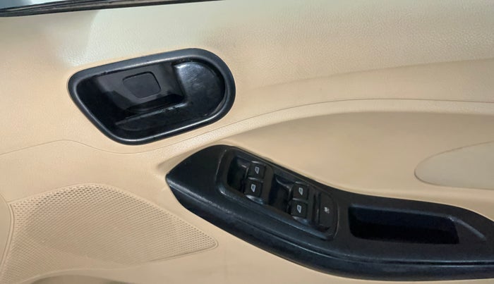 2017 Ford Figo Aspire TITANIUM 1.2 PETROL, Petrol, Manual, 58,060 km, Driver Side Door Panels Control