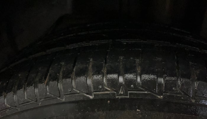 2017 Ford Figo Aspire TITANIUM 1.2 PETROL, Petrol, Manual, 58,060 km, Left Rear Tyre Tread