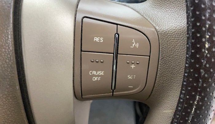 2014 Mahindra XUV500 W6, Diesel, Manual, 1,22,180 km, Adaptive Cruise Control