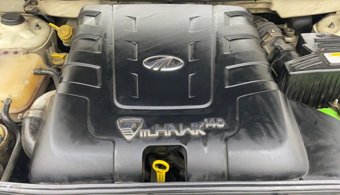 2014 Mahindra XUV500 W6, Diesel, Manual, 1,22,180 km, Engine View