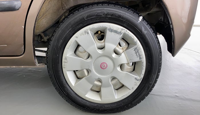 2010 Maruti Zen Estilo LXI, Petrol, Manual, 46,059 km, Left Rear Wheel