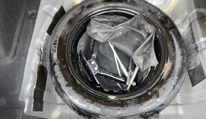 2023 Tata NEXON CREATIVE+ AMT 1.2 PETROL, Petrol, Automatic, 22,515 km, Spare Tyre