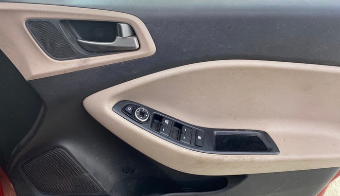 2017 Hyundai Elite i20 ASTA 1.2, Petrol, Manual, 62,286 km, Driver Side Door Panels Control