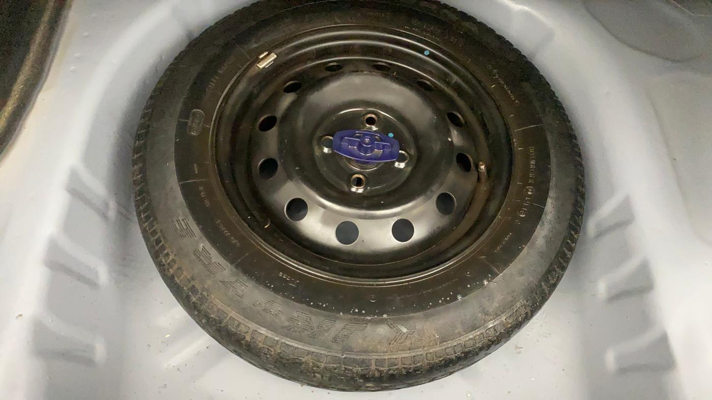 2017 Maruti Dzire VDI, Diesel, Manual, 54,180 km, Spare Tyre